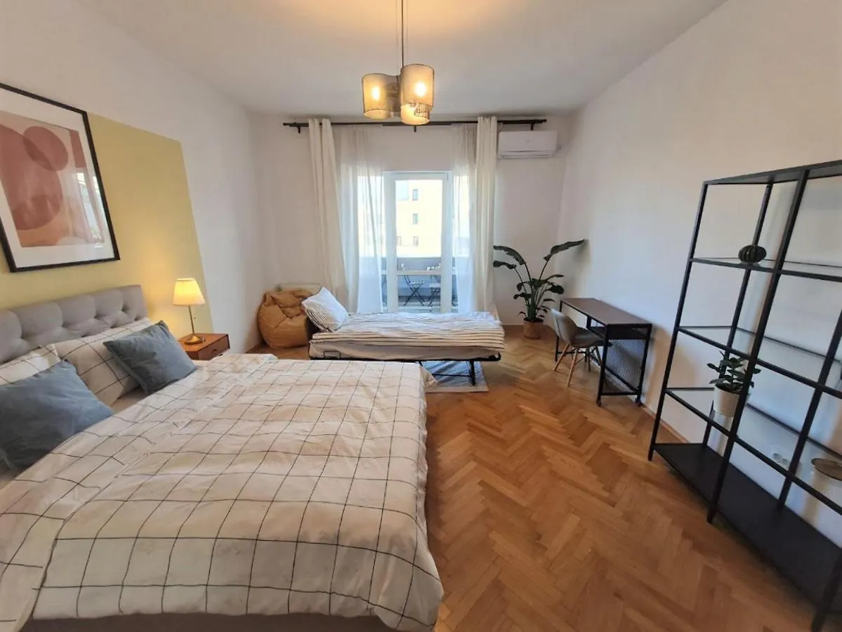 Full Service Super-Central 3Br & Balcony By Bucharent Bucharest