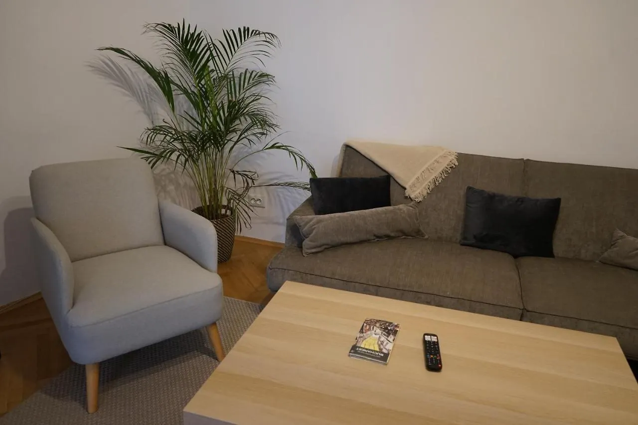 Full Service Super-Central 3Br & Balcony By Bucharent Bukarest Románia