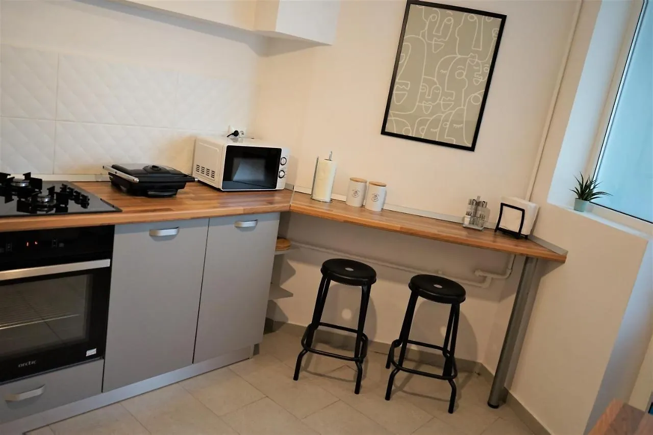 Full Service Super-Central 3Br & Balcony By Bucharent Bukarest 0*,  Románia